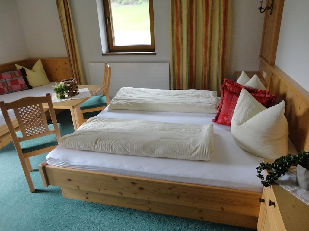 Landhaus Theresia Apartment Fügen Стая снимка